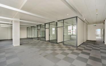 Bureau - image - 12
