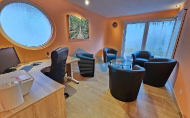 Bureau 4 pièces - image - 2