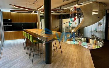 Office - image - 11
