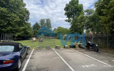 offener Parkplatz - image - 2