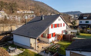 Einfamilienhaus 6.5 Zimmer - image - 2