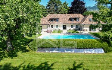 Einfamilienhaus 10 Zimmer - image - 1