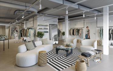 Office - image - 5