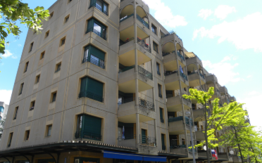Covered slot - image - 1