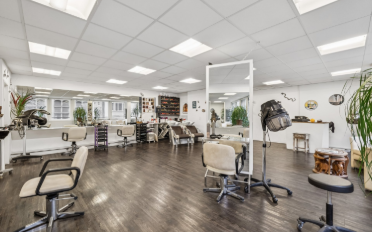 Commercial - image - 3