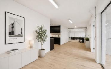 Office - image - 8