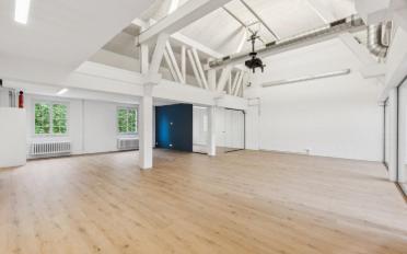 Office - image - 3