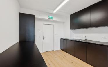 Office - image - 7
