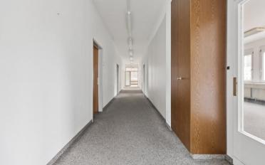 Office - image - 6
