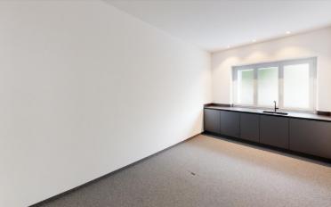 Office - image - 4