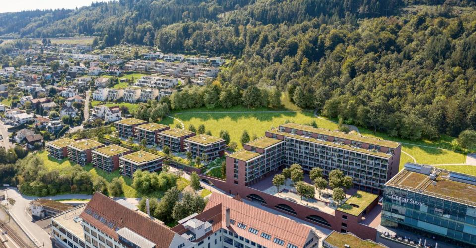 Parking pour motos à proximité immédiate de la gare de Horgen Oberdorf