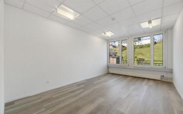 Office - image - 5