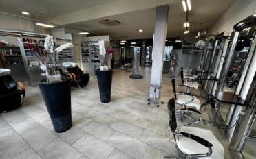 Hairdresser - image - 5