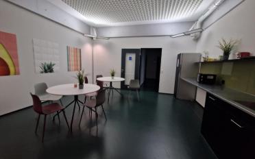 Office - image - 5