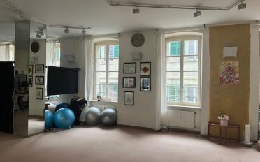 Office - image - 4