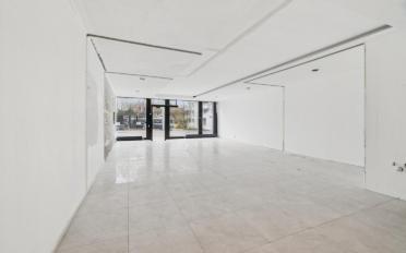 Commercial - image - 3