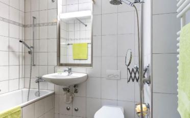 Dachwohnung 3.5 Zimmer - image - 3
