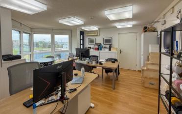 Office - image - 5