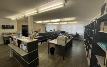 Office - image - 4