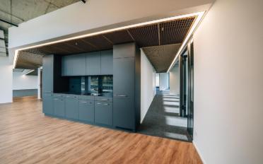 Commercial - image - 4