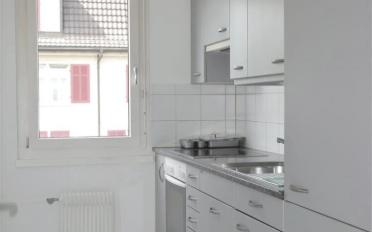 Apartment 4 rooms - image - 3