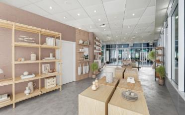 Commercial - image - 4
