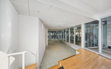 Commercial - image - 5