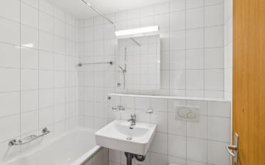 Apartment 4 rooms - image - 6