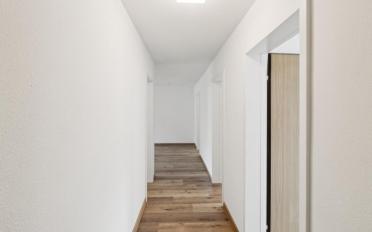 Apartment 4 rooms - image - 9