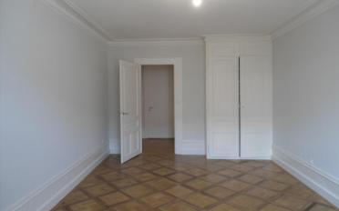 Apartment 4 rooms - image - 9