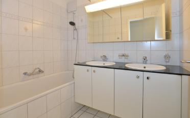 Apartment 4 rooms - image - 4