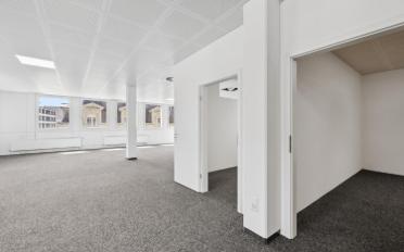 Bureau - image - 11