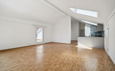 Dachwohnung 2.5 Zimmer - image - 2
