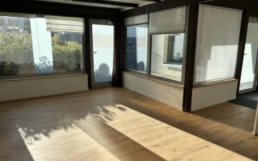 Commercial - image - 3