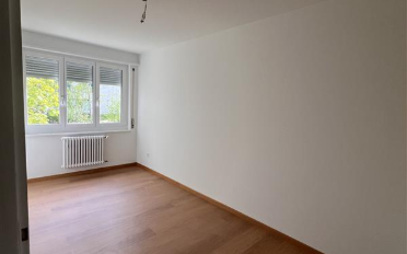 Apartment 4 rooms - image - 8