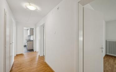 Apartment 4 rooms - image - 7