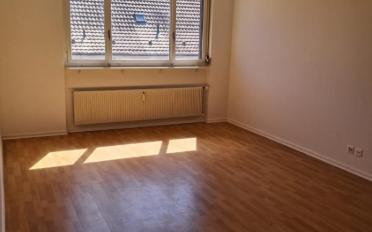 Furnished flat 2 rooms - image - 3