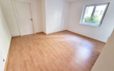 Furnished flat 2 rooms - image - 3