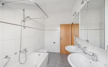 Dachwohnung 2.5 Zimmer - image - 4