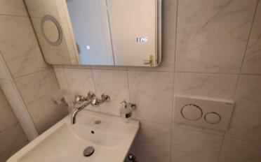 Apartment 2.5 rooms - image - 11