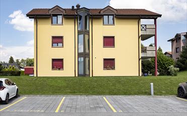 Gemischt genutzte Immobilie 3.5 Zimmer - image - 3