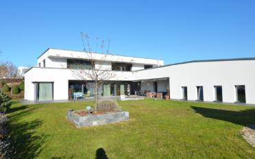 Villa 6.5 Zimmer - image - 1