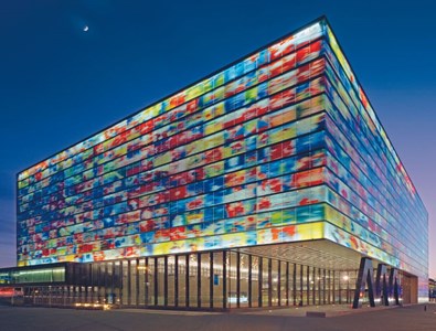 Les façades photographiques de l’Institut national audiovisuel des Pays-bas, Neutelings Riedjik architectes,