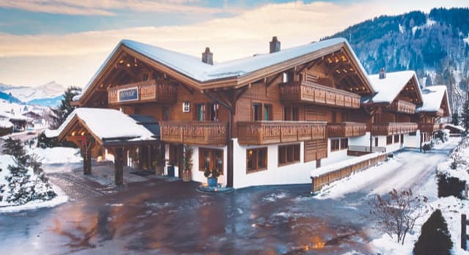 A Gstaad, Ultima possède un hôtel et ouvrira bientôt l’un des plus grands chalets privés de l’Oberland bernois.
