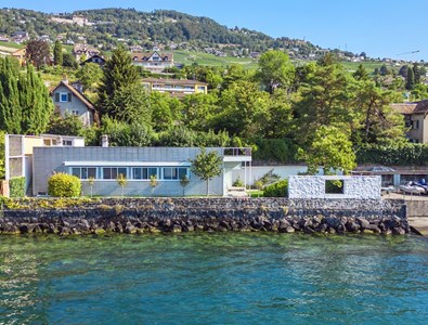 Classée au patrimoine mondial de l’UNESCO depuis 2016, la Villa «Le Lac» figure parmi les premiers exemples d’architecture moderne de Suisse.