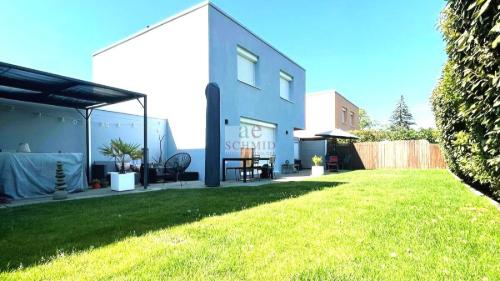 En exclusivité - Meyrin - Superbe Villa HPE