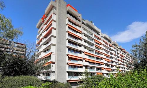 Appartement spacieux et traversant dans le complexe de la Tourelle