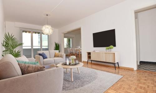 Bel appartement avec balcon et cave, à deux pas des commodités