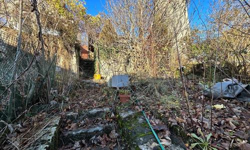 Immeuble de 3 niveaux plus combles avec de très beaux jardins. — photo 4