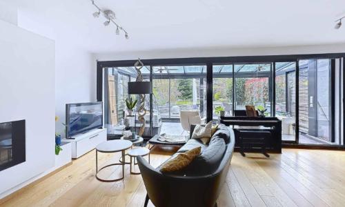 En exclusivité : appartement triplex avec terrasse et jardin